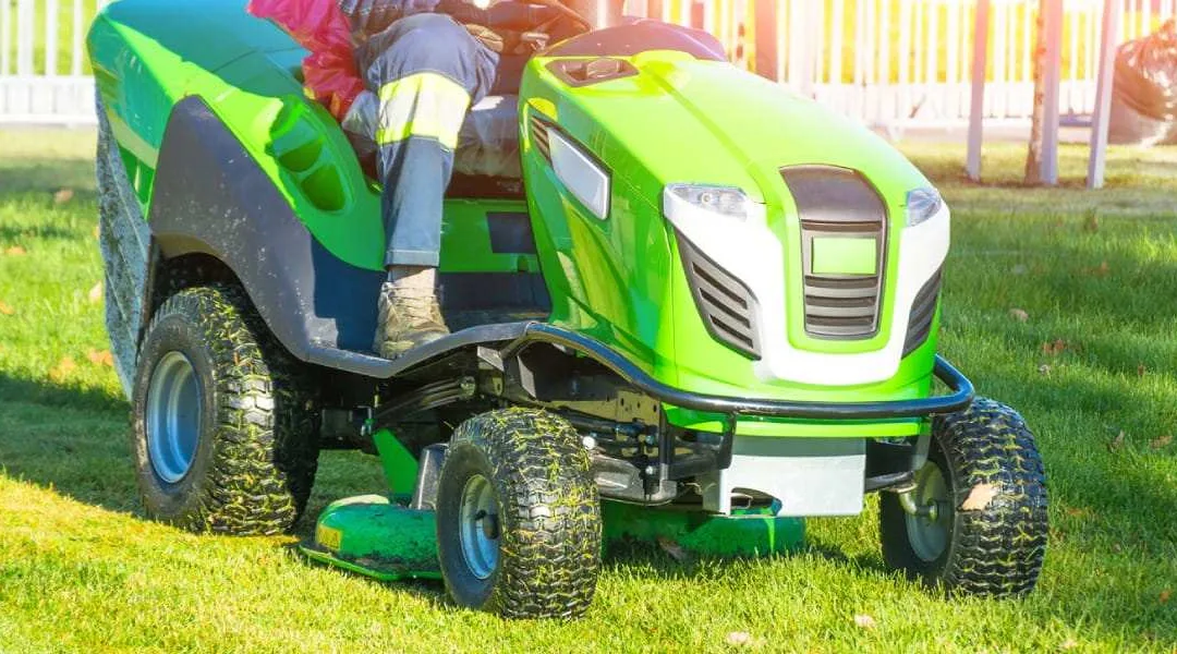 Your Comprehensive Guide to Buying a Zero-Turn Mower